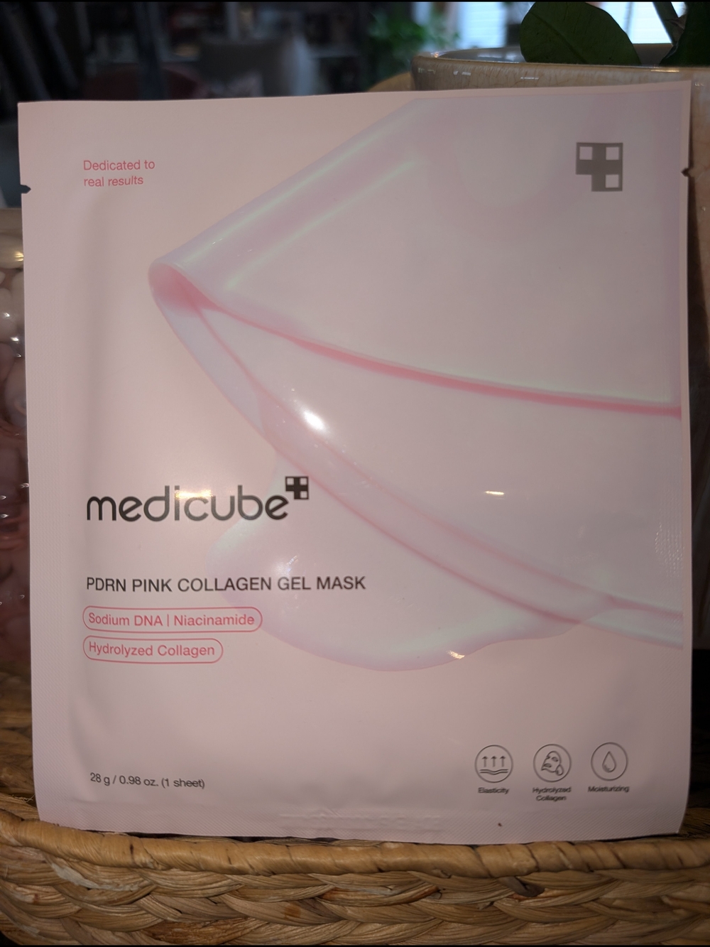 Medicube PDRN Pink Collagen Gel Mask - Pink Hydrating Face Mask